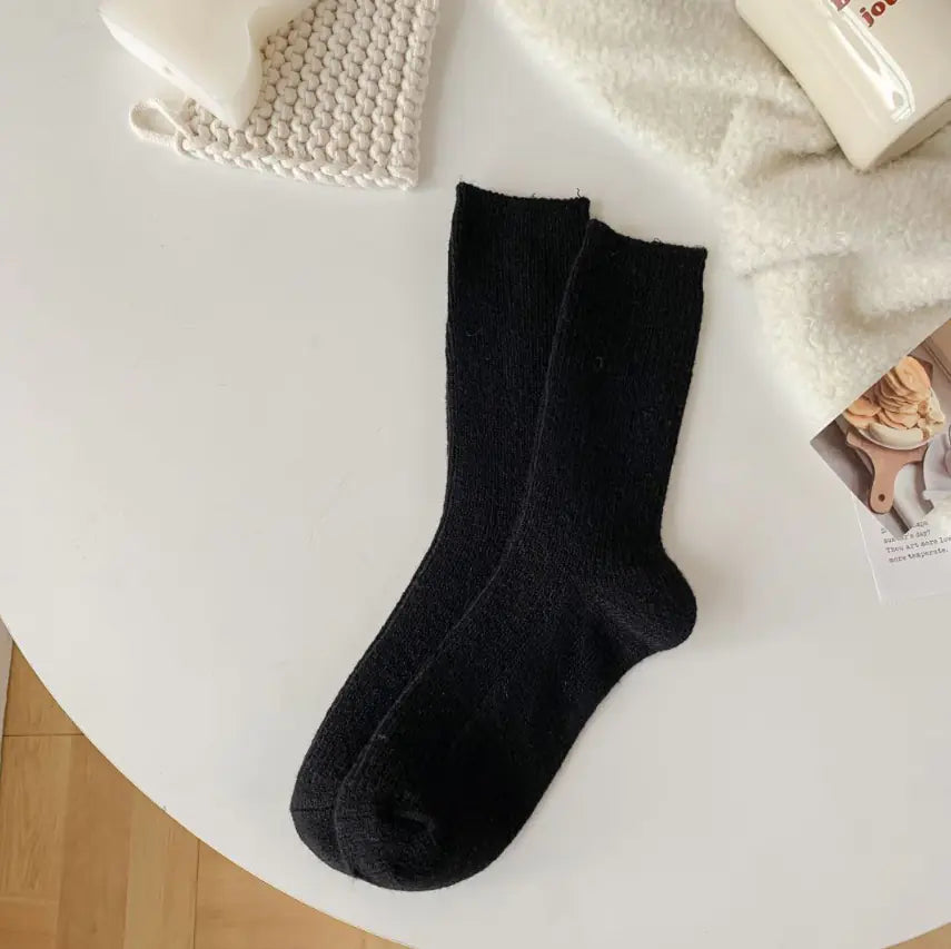 Cozy White Wool Socks – Thick, Warm & Mid-Calf for Women