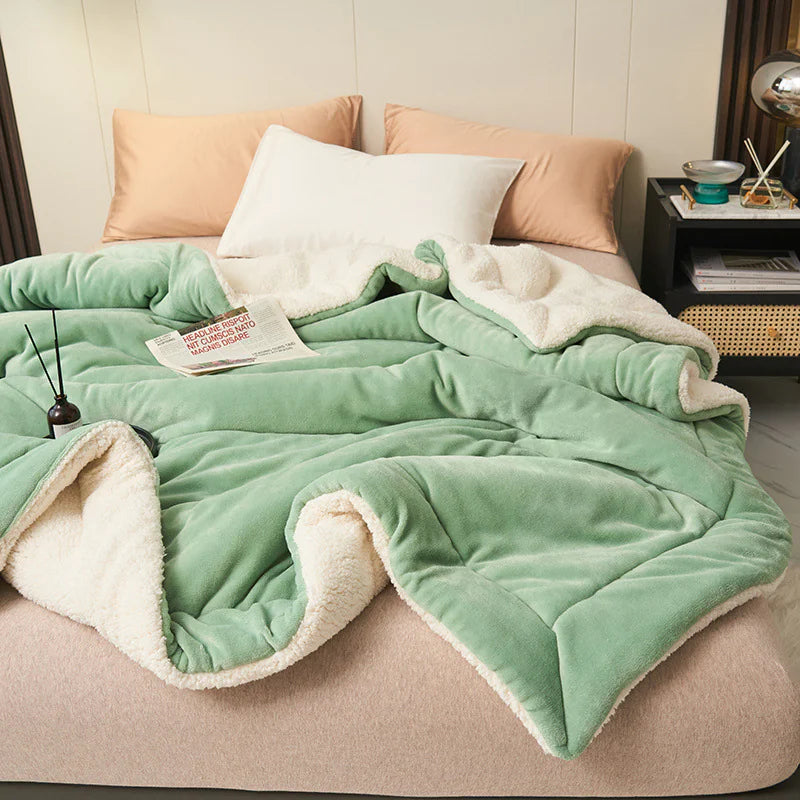 Double-Layer Fleece Blanket