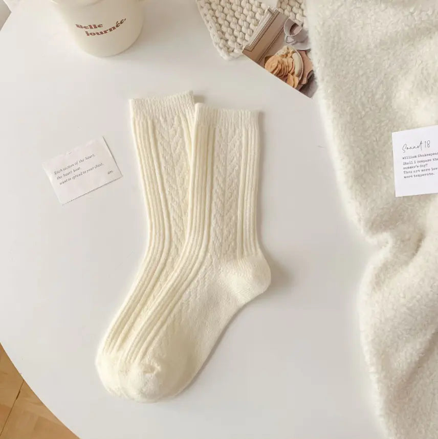 Cozy White Wool Socks – Thick, Warm & Mid-Calf for Women