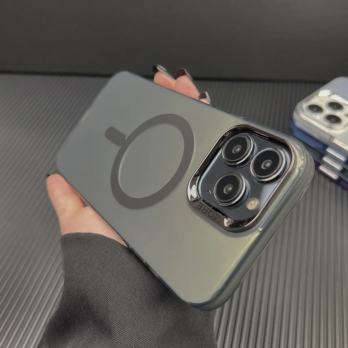 Matte Silver Magnetic Suction Case