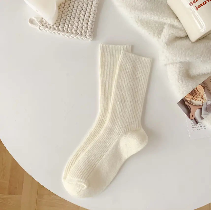 Cozy White Wool Socks – Thick, Warm & Mid-Calf for Women